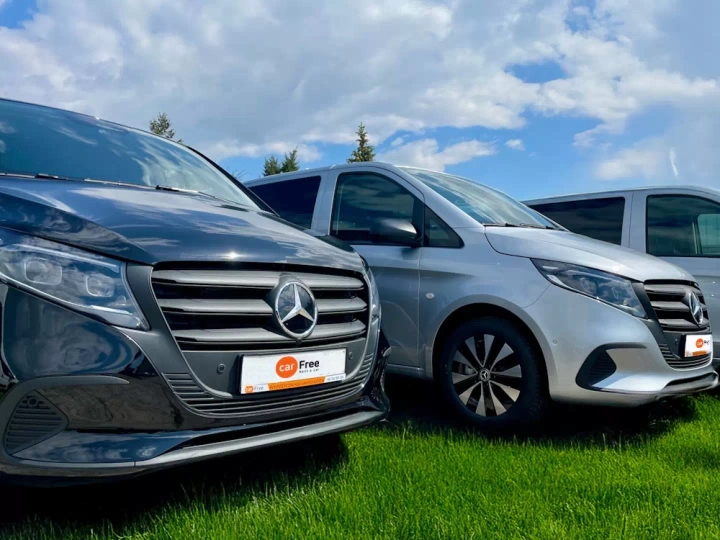 Wynajem Busa Katowice / fot. CarFree