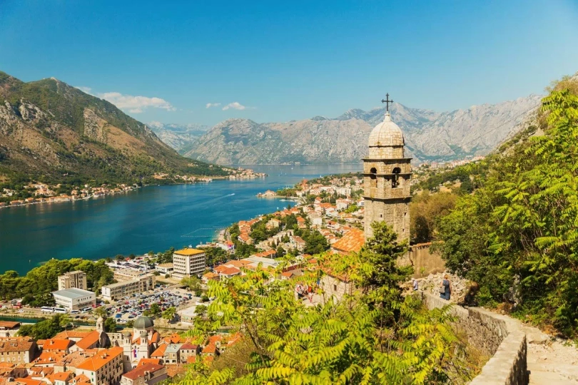 Stare miasto, Kotor, Czarnog&oacute;ra / fot. Freepik