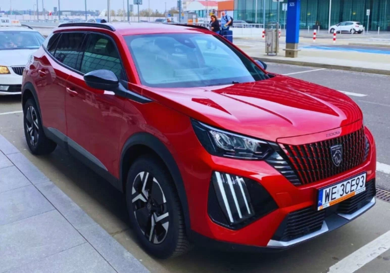 Peugot 2008 na wynajem w CarFree