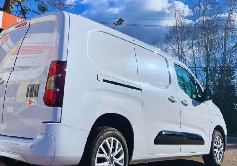 Jak przewozić leki? / fot. CarFree