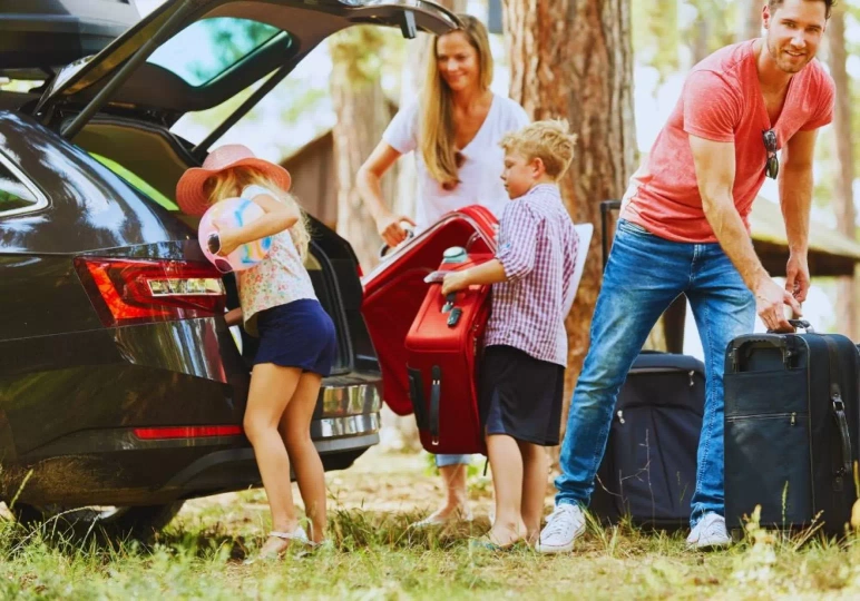Tani samoch&oacute;d dla rodziny / fot. Canva.com